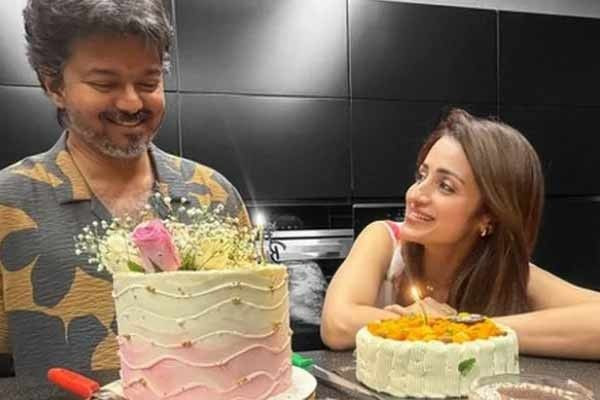 திரிஷா ஷேர் பண்ணியது AI போட்டோ ?