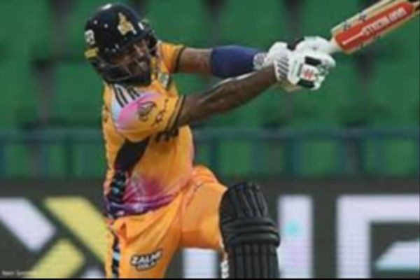 பாகிஸ்தான் லீக்கில் கெத்து காட்டும் இலங்கை வீரர்! முதலிடத்தில் பாபர் அஸாமின் படை