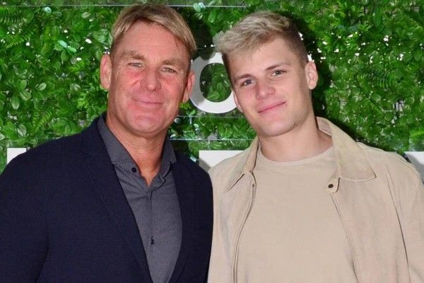 ஷேன் வார்னே மரணத்திற்கு கோவிட் தடுப்பூசியே காரணம் - மகன் குற்றச்சாட்டு