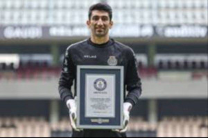 தெருக்களில் உறங்கிய ஈரான் வீரர் - FIFA உலகக் கிண்ணத்தில் 2 கின்னஸ் சாதனை