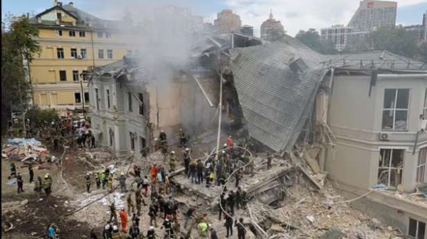 ஐந்துமாத குழந்தைக்கு சத்திரசிகிச்சை இடம்பெற்றுக்கொண்டிருந்தத வேளை ரஸ்யா மேற்கொண்ட தாக்குதல்