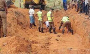 பாரிய மனித புதைகுழிகளை அகழ்வதற்காக போராடிய கதை