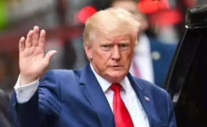 டொனால்ட் ட்ரம்ப் மூன்றாவது தடவையும் ஜனாதிபதியாக பதவியில் இருக்க முடியுமா?