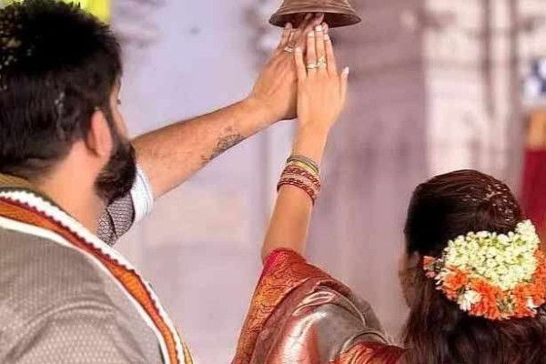 வருங்கால கணவரின் புகைப்படத்தை பகிர்ந்த பிரபல நடிகை!