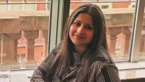 மனைவியை பிரிந்தாரா விஜய்? 