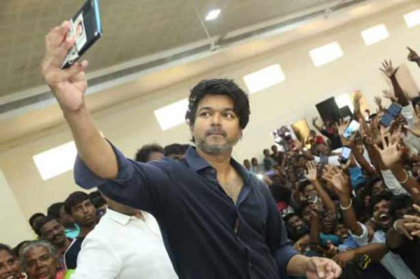 இலங்கையில்  விஜய்யை சந்திக்க ஆசைப்படும் முன்னாள் ஜனாதிபதி ?