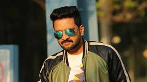 சந்தானத்தின் அடுத்த பட இயக்குனர் இவரா?