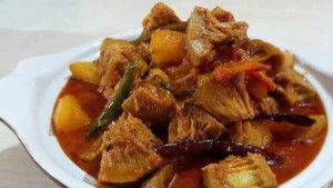 இலங்கை ஸ்டைல்ல பலாக்காய் கிரேவி…