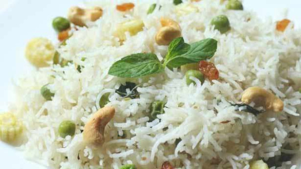 தேங்காய் பால் பட்டாணி பிரியாணி.. 