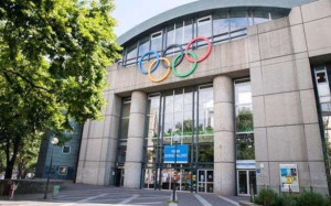 நீச்சல் பயிற்சியின்போது அதிர்ச்சி –  மூழ்கிய நிலையில் சிறுவன் மீட்பு!!