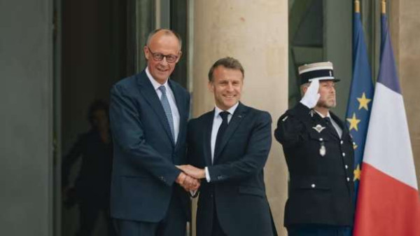 பிரான்ஸ் புதிய ஜெர்மன் தலைவருடன் இணைந்து கூட்டு முயற்சி!!