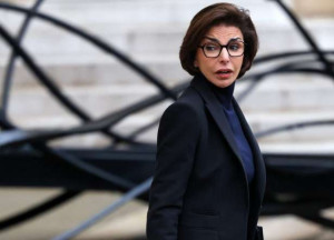 செபஸ்தியான் லெகோர்னு அரசாங்கத்தில் உள்ள ஆறு "லே ரெப்புப்ளிக்கன்" கட்சி அமைச்சர்கள் கட்சியிலிருந்து இடைநீக்கம்!!