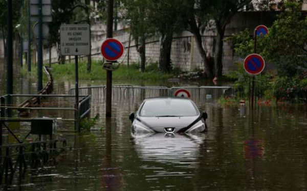 Côtes-d’Armor மாவட்டத்தில் வெள்ளத்தில் சிக்கி பெண் உயிரிழப்பு!!