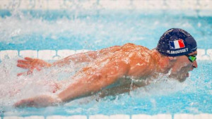 உலக நீச்சல் சாம்பியன்ஷிப் போட்டியில் பிரான்ஸ் தங்கம் வென்றுள்ளது!