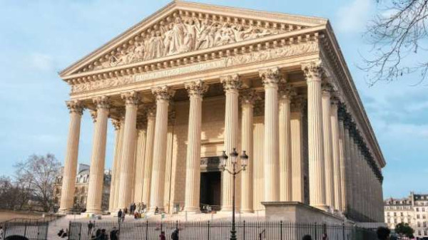 பரிஸ் லா மத்லேன் தேவாலயத்தில் சக்ரிஸ்தான் மீது தாக்குதல் நடத்தியவர் கைது: OQTF உத்தரவு!!