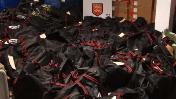 SNCF இரவுநேர தொடருந்து சேவைகள். சரியாக இல்லை பின்னடைவை சந்திக்கின்றன.