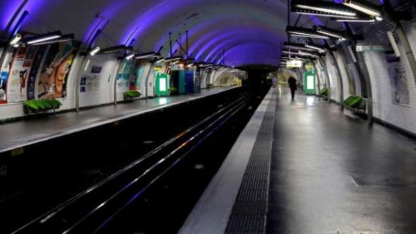 தொடருந்து தண்டவாளத்தில் பாய்ந்த மாணவன்.. பரிசில் துயர சம்பவம்!!