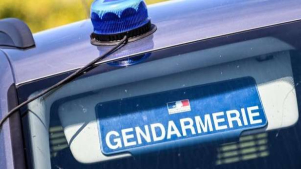 மகிழுந்து மோதி 18 மற்றும் 19 வயதுடைய இருவர் பலி..!!