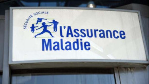 சுகாதார காப்புறுதியில் 8 மில்லியன் மோசடி! - ஐவருக்குச் சிறை!!