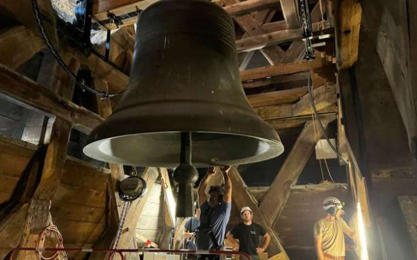 ஆறு வருடங்களின் பின்னர் நோர்து-டேமில் ஒலித்த காண்டாமணி!