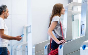 அனைத்து தொலைபேசிகளிலும் இயங்கும்  Navigo Liberté +!!