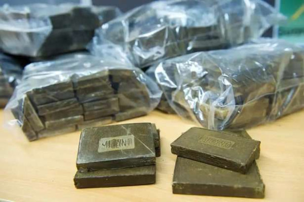 Rosny-sous-Bois : வீடொன்றில் பதுக்கிவைக்கப்பட்டிருந்த 626 கிலோ கஞ்சா!!