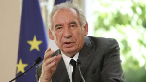 '€40 பில்லியன் யூரோக்கள் சேமிப்பு!' - அனைவருக்கும் அழைப்பு விடுக்கும் பிரதமர்!!