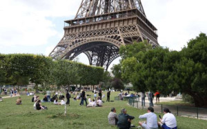 Champ-de-Mars : லண்டன் பயணியிடம் €190,000 மதிப்புள்ள கைகடிகாரம் திருட்டு!!