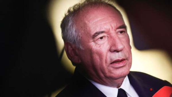 இலான் ஹலாமி நினைவாக நடப்பட்ட மரம் வெட்டப்பட்டது! - பிரதமர் கண்டனம்!!