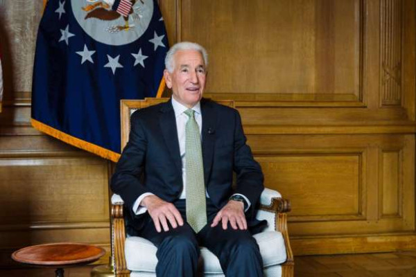 பிரான்சை சீண்டிய அமெரிக்க தூதர்! - கண்டனம்!!