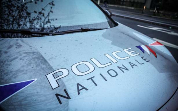 பரிஸ் : நபர் ஒருவரை கட்டிவைத்துவிட்டு வீட்டில் கொள்ளை!