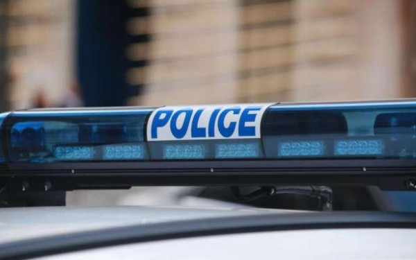 Sartrouville  : ஓடும் பேருந்துக்குள் சரமாரி கத்திக்குத்து தாக்குதல்! - மூவர் காயம்!!!