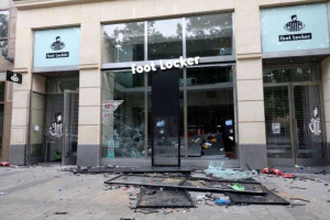 வன்முறையார்களுக்கு - கடுமையான தண்டனை வேண்டும்...??!!