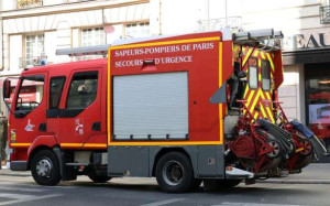 பரிஸ் : வீடற்றவர் தீயில் கருகி பலி!!