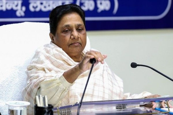 அனைத்து தேர்தல்களிலும் இனி தனித்தே போட்டி: மாயாவதி அறிவிப்பு