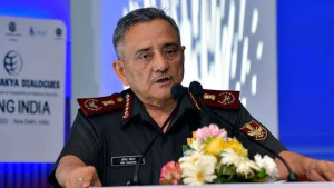 சீனாவுடான எல்லை பிரச்னை நமக்கு மிகப்பெரும் சவால்: முப்படை தளபதி அனில் சவுகான் 