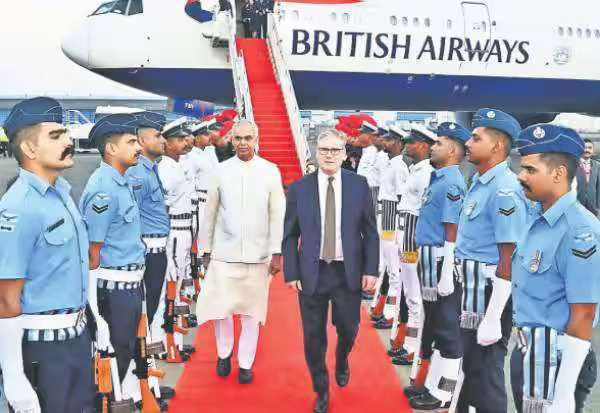 பொருளாதாரத்தில் 3வது பெரிய நாடாக இந்தியா உருவெடுக்கும்: பிரிட்டன் பிரதமர்