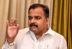 அதிகார மமதையால் தி.மு.க., அமைச்சர்கள் அருவருப்பான பேச்சு: காங்., எம்.பி., கண்டனம் 