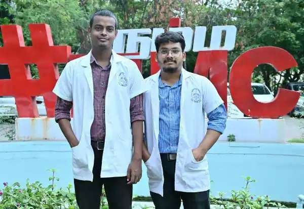 நாங்கள் எல்லாம் டாக்டராக நீட் தேர்வே காரணம் மாணவர்கள் பெருமிதம்