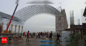 எண்ணுார் அருகே இரும்பு சாரம் சரிந்து 9 பேர் பலி 