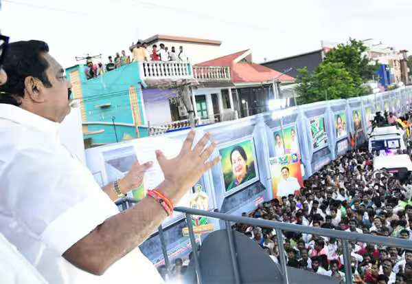 அறியாமையில் பேசுகிறார்கள்: விஜய்க்கு இபிஎஸ் பதிலடி