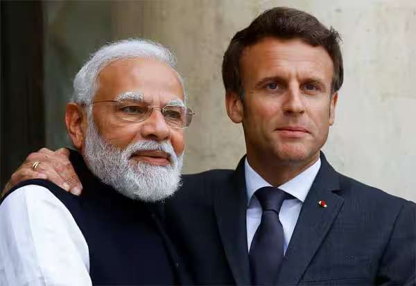 பிரான்ஸ் அதிபருடன் பிரதமர் மோடி போனில் பேச்சு!