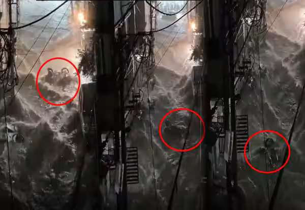 ஹைதராபாத்தில் சாலையில் பாய்ந்தோடிய வெள்ளம்; 3 பேர் மாயம்