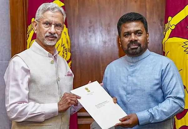 டிட்வா புயலால் பாதிக்கப்பட்ட இலங்கைக்கு இந்தியா சார்பில் ரூ.4,050 கோடி நிதியுதவி