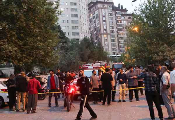 எல்லை வழியாக இந்தியர்களை வெளியேற்ற ஈரான் அனுமதி