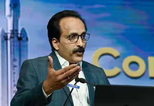 விண்வெளியில் மின்சாரம் உற்பத்தி : சாதனை படைத்தது  இஸ்ரோ. 