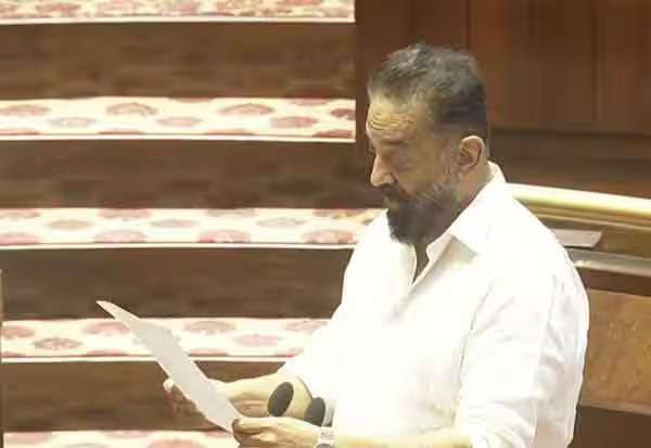 ராஜ்யசபா எம்.பி.யாக கமல் பதவியேற்பு; தமிழில் உறுதிமொழி ஏற்பு