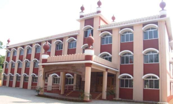 விஜய்யை காண 10,000 பேர் தான் வருவார்கள் என்று எப்படி கணித்தீர்கள்; தவெகவுக்கு நீதிமன்றம் சரமாரி கேள்வி 