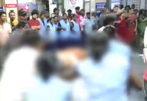 கரூரில் 41 பேர் உயிரிழந்த விவகாரம்; த.வெ.க., நிர்வாகிகளுக்கு சி.பி.ஐ., சம்மன்