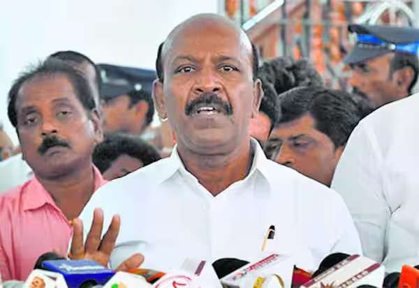 அரசு நிகழ்ச்சிக்கு பணம் வசூலிப்பா? நடவடிக்கை பாயும் என்கிறார் மந்திரி